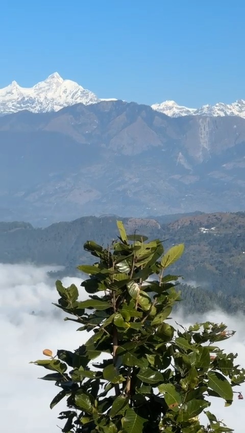 Javertton's tweet photo. #naturelovers #nepalnow #explorenepal #nepal #hills #MountainVibes #himalayas #bluesky #mountainviews #hillyregion #greenery #goretotreks #savesnow #himalayasforfuture #trekking #hiking #manaslu #ganeshhimal https://t.co/LHdv6diseq