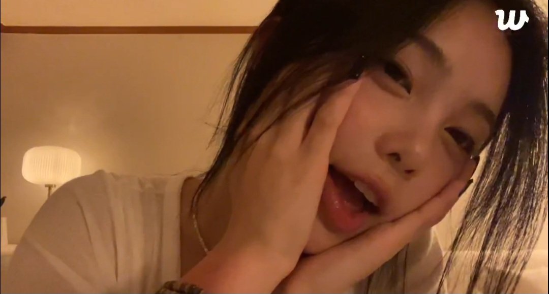 jjubaianian's tweet photo. 이안이 캡쳐타임😽 https://t.co/j3EkfHMiNB