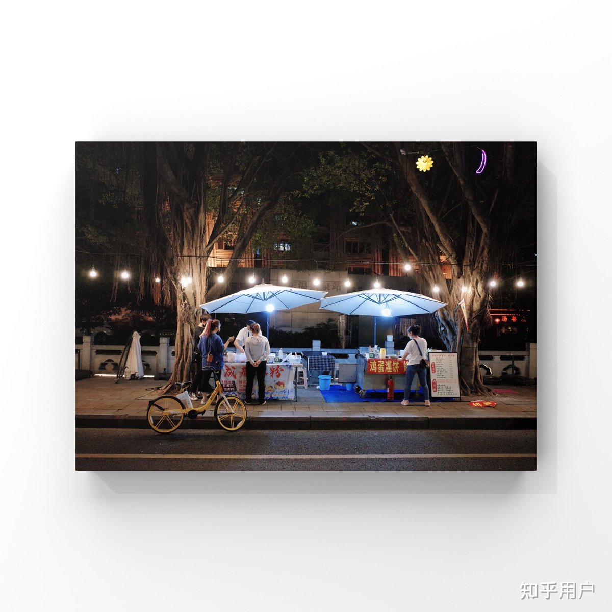 MargotAleszkkf's tweet photo. Atardecer naranja, viento fresco y un carrito de churros en la esquina: la magia de la ciudad se siente en pequeos instantes. https://t.co/g10eHgI4YH