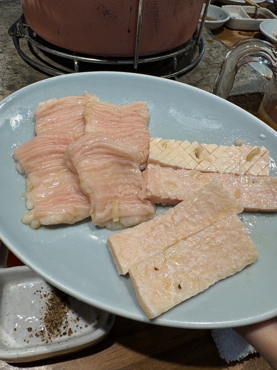 feo_78's tweet photo. 美味しいお肉でした〜🤤

炭火焼肉ホルモン　さわいし
https://t.co/yOhDyknQPx https://t.co/rRoUdQau9v