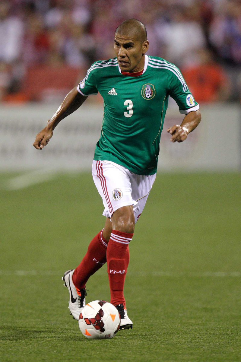 Ftbl_Scrapbook's tweet photo. Carlos Salcido
Mexico (2004-2014)
123 Caps
10 Goals

#Mexico https://t.co/LbcOGLh6XL