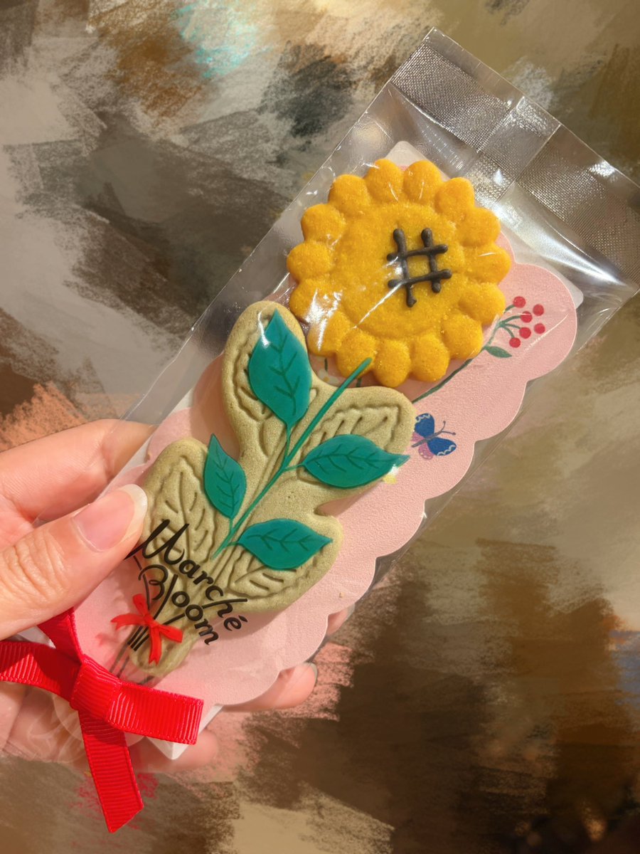 himawaridesuv's tweet photo. 本日は9月最終日！

初めての朗読劇に出たり、色んなところへ行ったり...ずっと雨だったけど充実した１か月間でした✨
そしてXも始めて！毎日最低1ツイートを目標にしてたけど達成できて嬉しい🤩
来月も継続していくぞ〜🙌

10月はよりお芝居を磨けるように、沢山作品を見てインプットする月にします🌻 https://t.co/fZUVRVBQmA