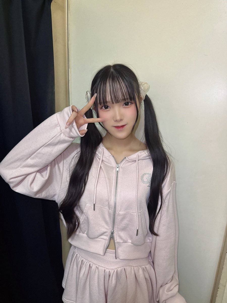 rimi_ub's tweet photo. 🎀👟 https://t.co/9pdDoEcr2O
