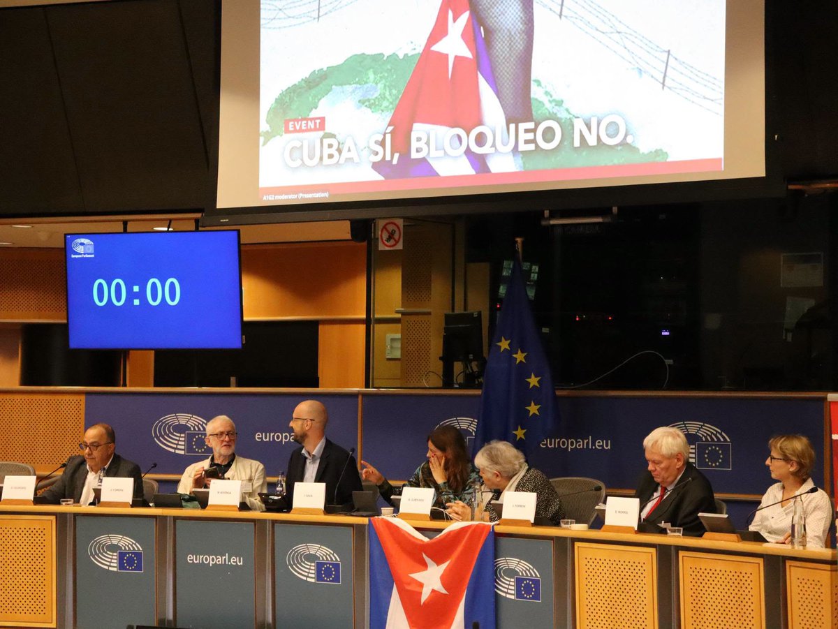 CubaMINREX's tweet photo. #AHORA En el Parlamento Europeo, comienza "Cuba sí, bloqueo no", un espacio de debate 🗣 con europarlamentarios, expertos e invitados en el que se analizan las consecuencias del bloqueo de EE. UU. contra Cuba 🇨🇺.

#CubaNoEsUnaAmenaza, el bloqueo sí. https://t.co/lQ7uU3yiCM