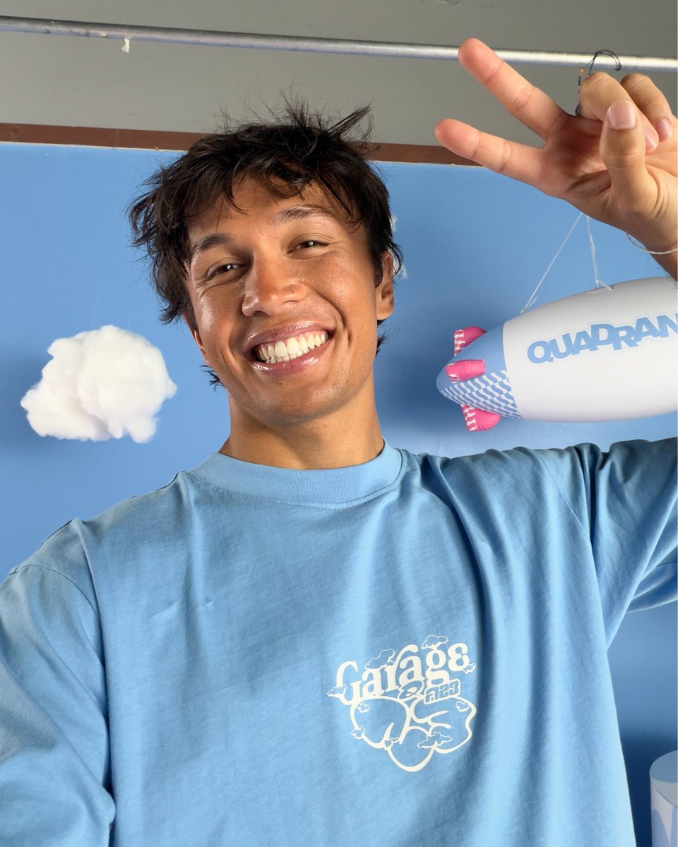 Quadrant's tweet photo. Tried to figure out what the Singapore race weekend was missing…turns out it was working with Alex Albon for our first-ever F1 driver apparel collaboration!

Every piece of this collection was designed with Alex and will be exclusively available at our pop-up from Tuesday-Sunday of race week, with a special appearance from Alex and a Q&A at the store 7:30pm on Tuesday 🐈

📍Bugis+ Atrium Level 2
📆 Tuesday 2pm - 10pm
Wednesday - Sunday 10am - 10pm