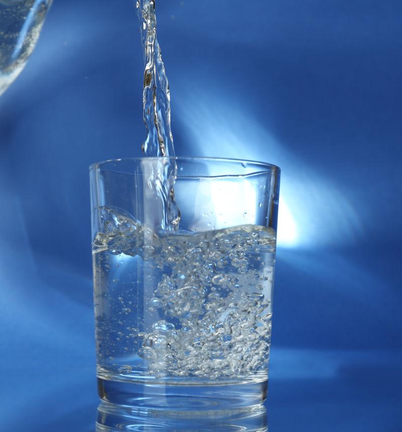ericafaircd1k5's tweet photo. Prepara un refrescante limonada casera en 2 pasos: mezcla jugo de 3 limones, 2 cucharadas de azúcar y agua fría, listo para disfrutar en minutos!， https://t.co/JIpdCtXyo6
