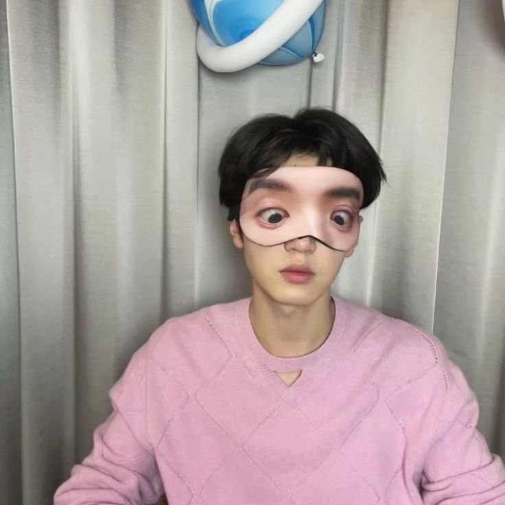 UnseenZheyuan's tweet photo. @UnseenKeyu @UnseenNing Ada yang tau wo ngapain ? https://t.co/cUm3HhV9Sd