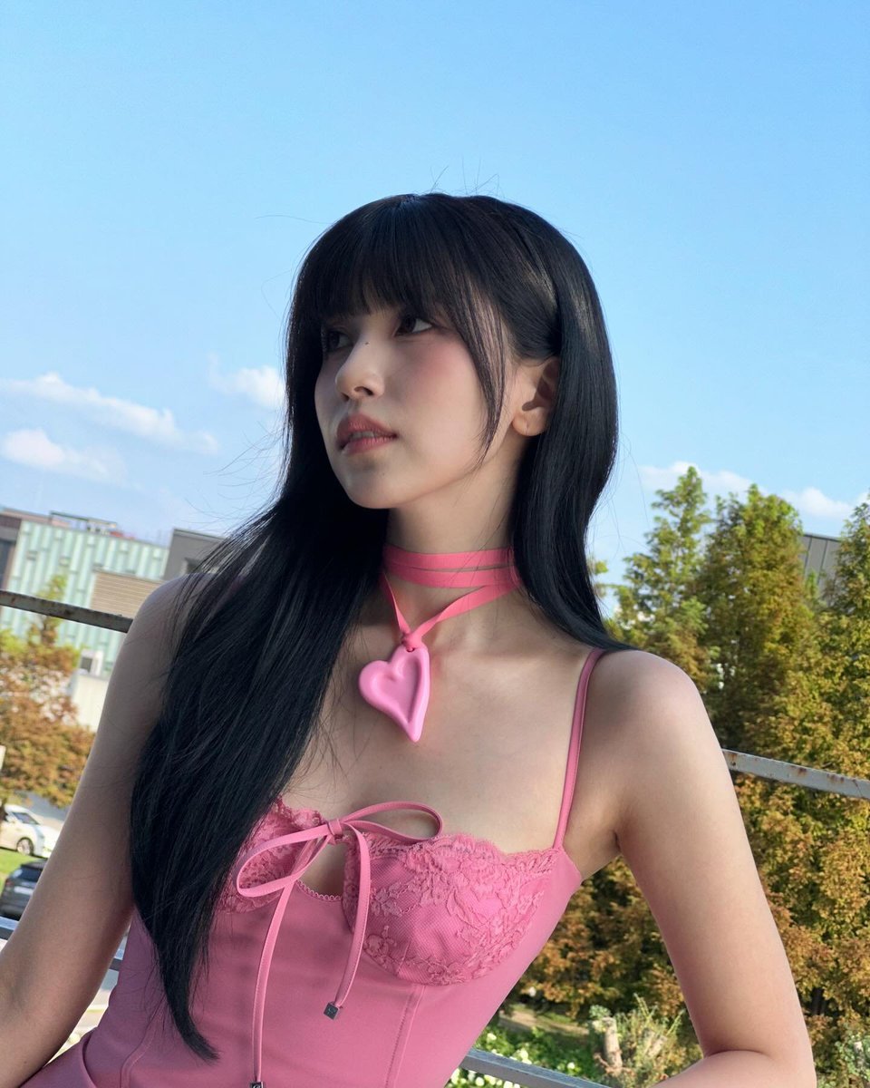 thinkerminari's tweet photo. imagine looking like this

#미나 #MINA #ミナ #TWICE https://t.co/c00BKY8COr
