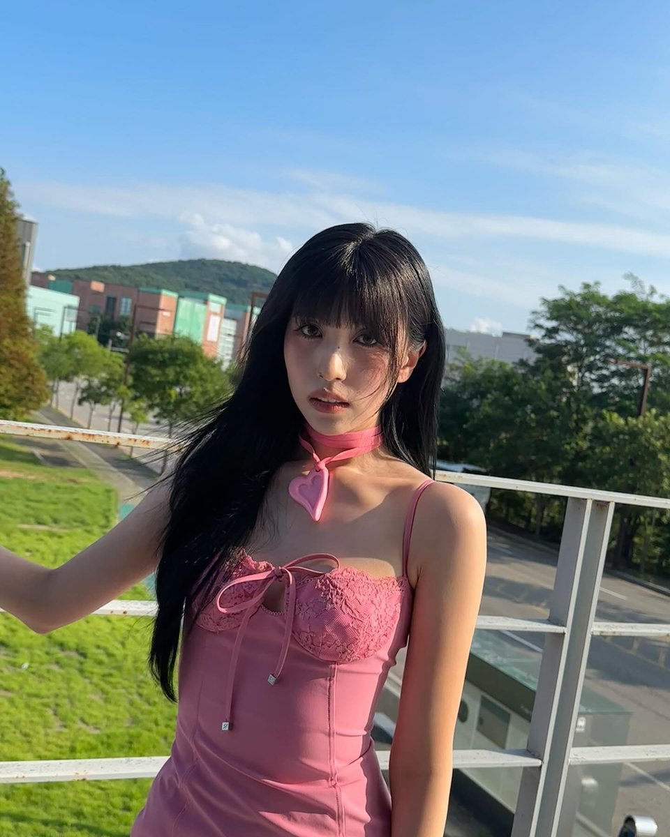 thinkerminari's tweet photo. imagine looking like this

#미나 #MINA #ミナ #TWICE https://t.co/c00BKY8COr