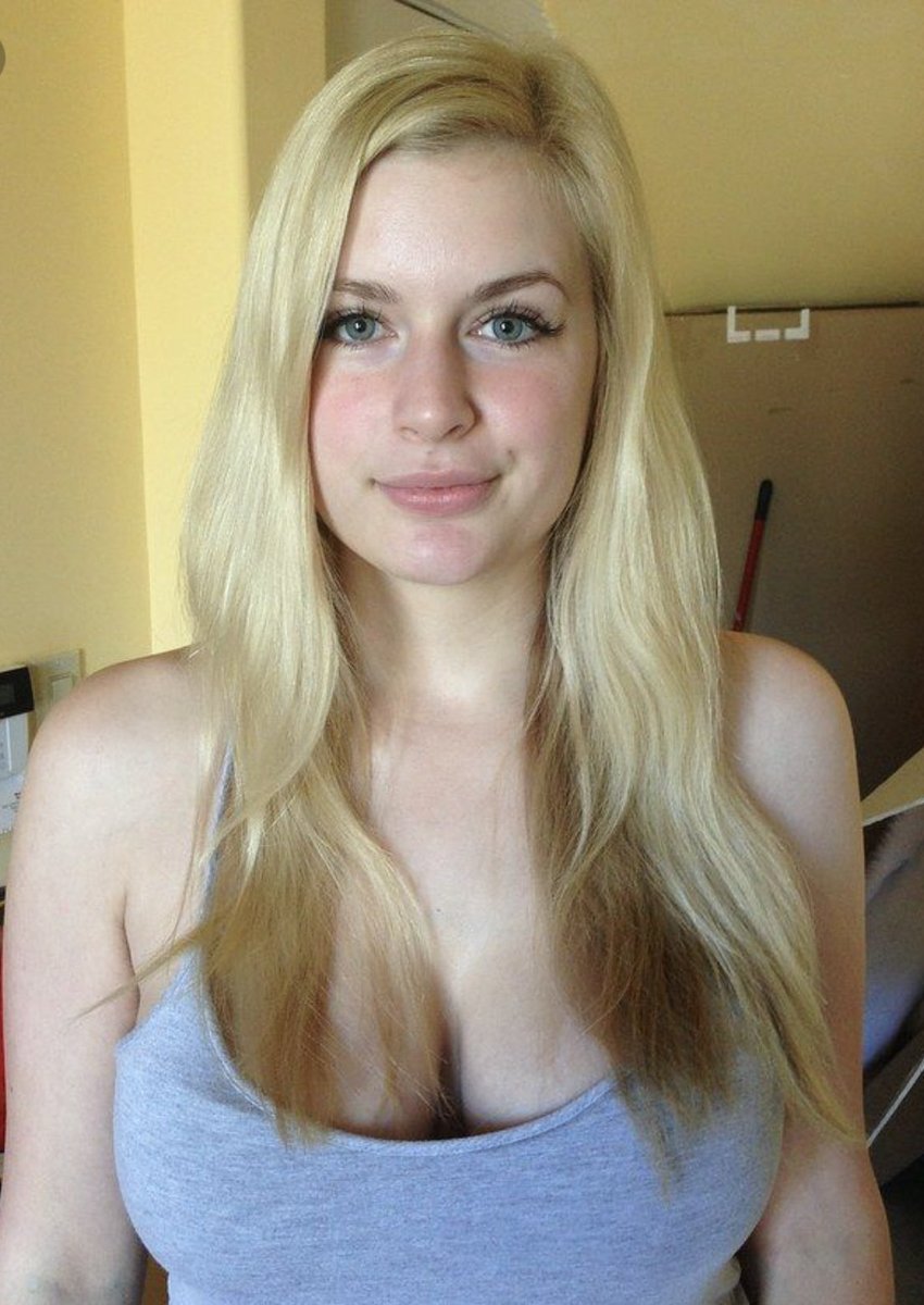 AlverahThom5's tweet photo. Rate me1 to 10 https://t.co/oGLXvXubQ8