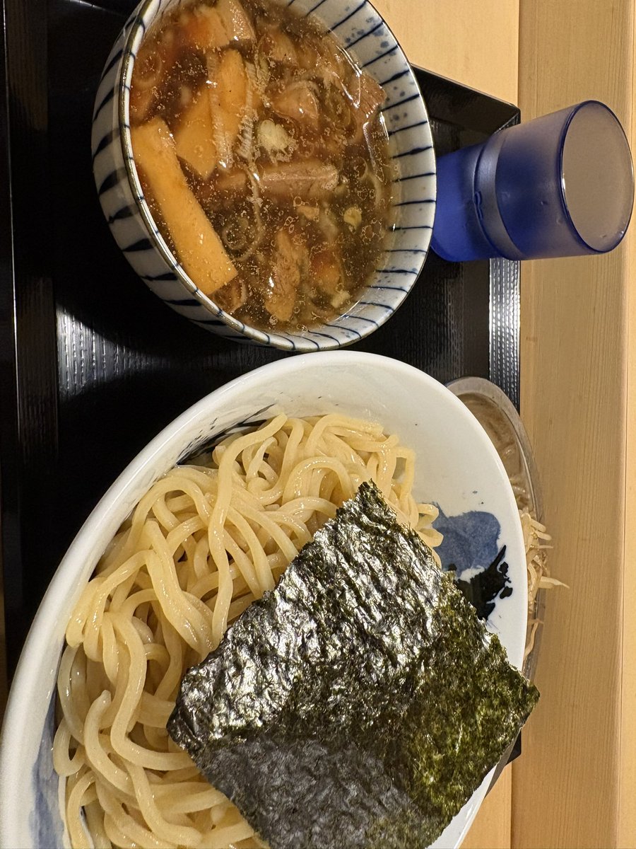 fatcatridill's tweet photo. 600 普段食べない感じのつけ麺で美味しかった https://t.co/lvkLGTGIIP