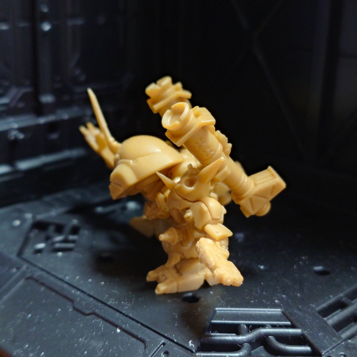 haku0891's tweet photo. ガンダムスペリオルディファインNo.2

ケンプファー。

ポージングやたら決まってる。
よく出来てる。カッケェもんだ。

#ガンダム #食玩 https://t.co/yjtsTxLbqh