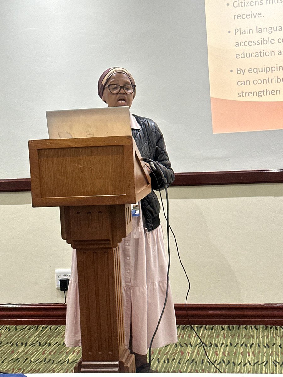 LinguisticUnisa's tweet photo. At the LSSA Conference today, Dr Bulelwa highlighted the importance of plain language in translation. In a multilingual country like South Africa, access to information is not only about translation but about ensuring that people truly understand the message. https://t.co/kkesREYbon