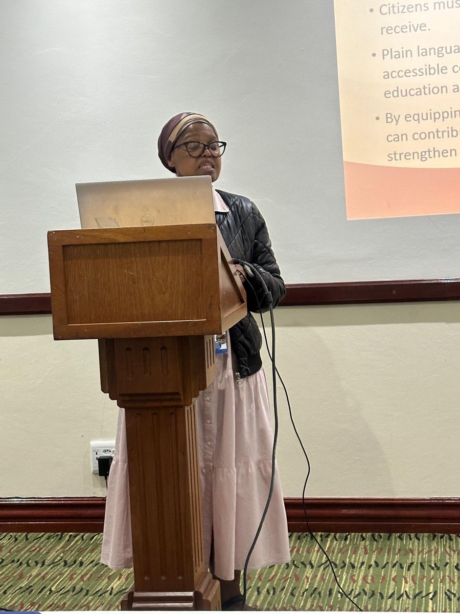 LinguisticUnisa's tweet photo. At the LSSA Conference today, Dr Bulelwa highlighted the importance of plain language in translation. In a multilingual country like South Africa, access to information is not only about translation but about ensuring that people truly understand the message. https://t.co/kkesREYbon