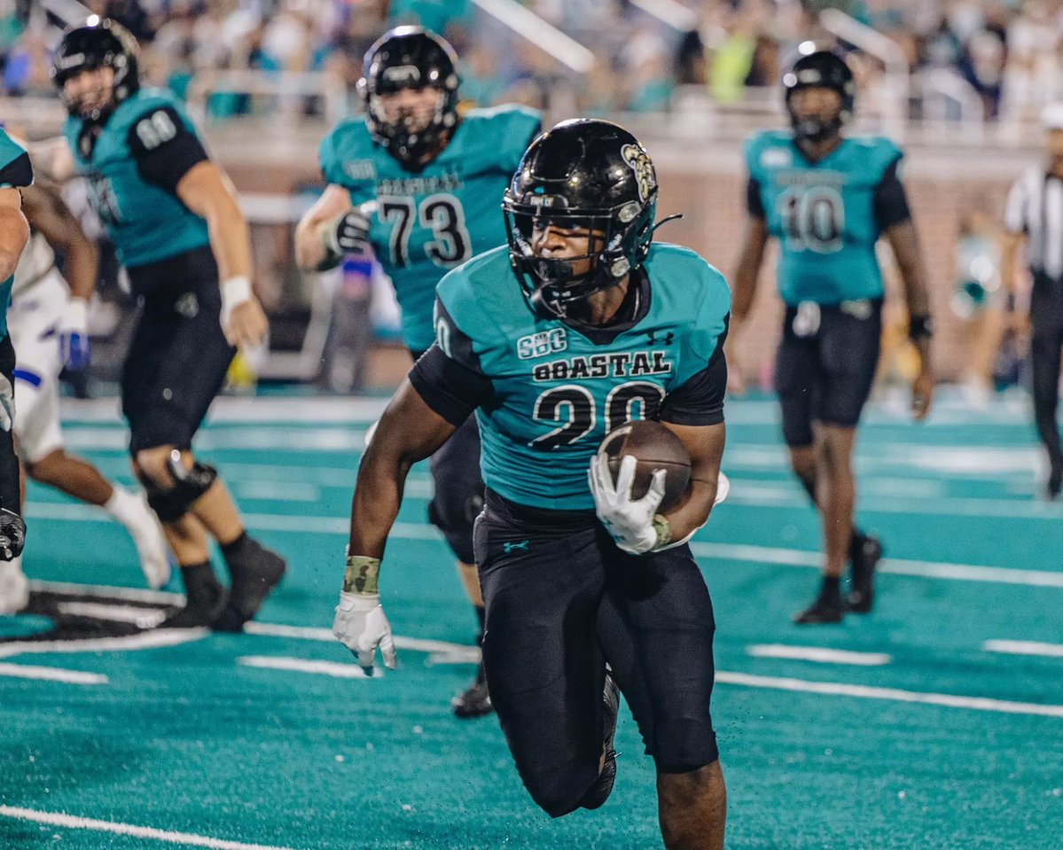 RecruitingFitFB's tweet photo. CLASS OF 2027, 2028, 2029, JUCO &amp; TRANSFER PORTAL

Interested in being recruited by @CoastalFootball?

🏈 Drop your film below
🔁 Repost
Include:
• Position
• Class
• Height/Weight
• GPA
• Hudl/Film Link https://t.co/yylLXY6co6