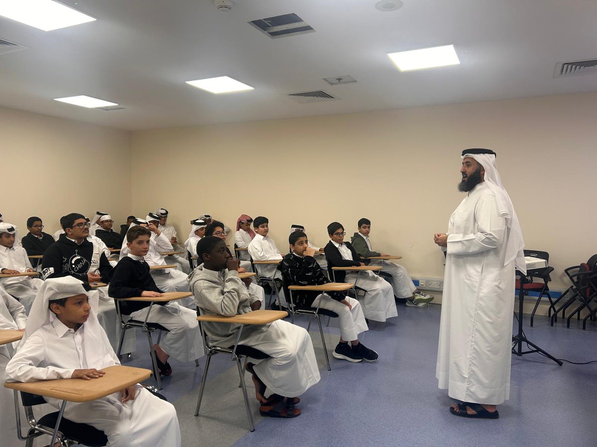 Smaisma_School's tweet photo. انطلاقا من رؤية ورسالة وزارة التربية والتعليم والتعليم العالي وتحقيقا لأولويات المدرسة وبالشراكة مع وزارة الأوقاف والشؤون الإسلامية تم تقديم محاضرة طلابية بعنوان "الاحترام" قدمها الاستاذ بلال محمد اليافعي محاضر بوزارة الاوقاف والشؤون الاسلامية الاربعاء 30-9-2026م https://t.co/BsF7QCAiin