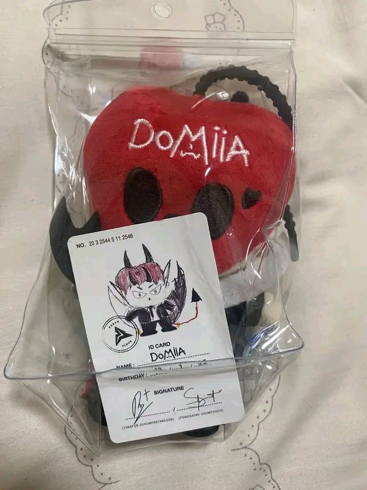 pompangtick7's tweet photo. wts ปล่อยต่อ  โดเมียร์ v1 หลุดจอง
- 890 บาทราคานี้รวมส่งไห้เเล้วนะคะ
สนใจdm พร้อมส่ง 1 ตัว

#ตลาดนัดเพิร์ธแซนต้า #ตลาดนัดgmmtv
#ตลาดนัดเพิร์ธแซนต้า #PerthSanta  #เพิร์ธแซนต้า
#ตลาดนัดเพิร์ธแซนต้า https://t.co/Xhzt2xHrF9