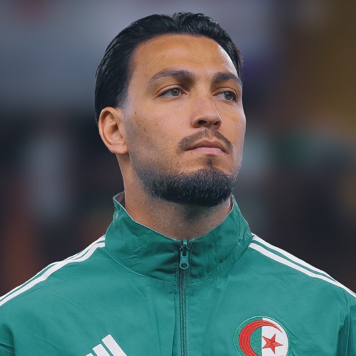 LaTaniereDZ's tweet photo. 🚨 | Info à prendre avec de très grosses pincettes :

Selon @AlgerianFooty Ramy Bensebaini serait en conflit avec Brahim Hemdani et envisagerait de ne pas revenir pour le rassemblement de novembre 😨 https://t.co/sSxLqJl0SU
