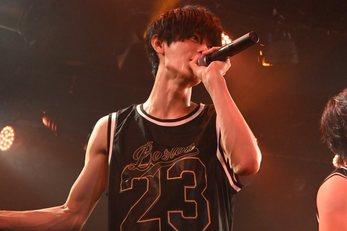 mirai__raito's tweet photo. 9月も終了！
スポユニライブでバスケ部なったり、単独ライブも目標動員達成できてよかった！
そこから5daysと3daysあってすごい忙しい毎日だったけど沢山会えて良かったよ
！
髪結構短くしたけど、これからどの長さにしようかな🤔
10月もたくさん楽しいライブあるから応援しにきてね！

10月もよろしく！！