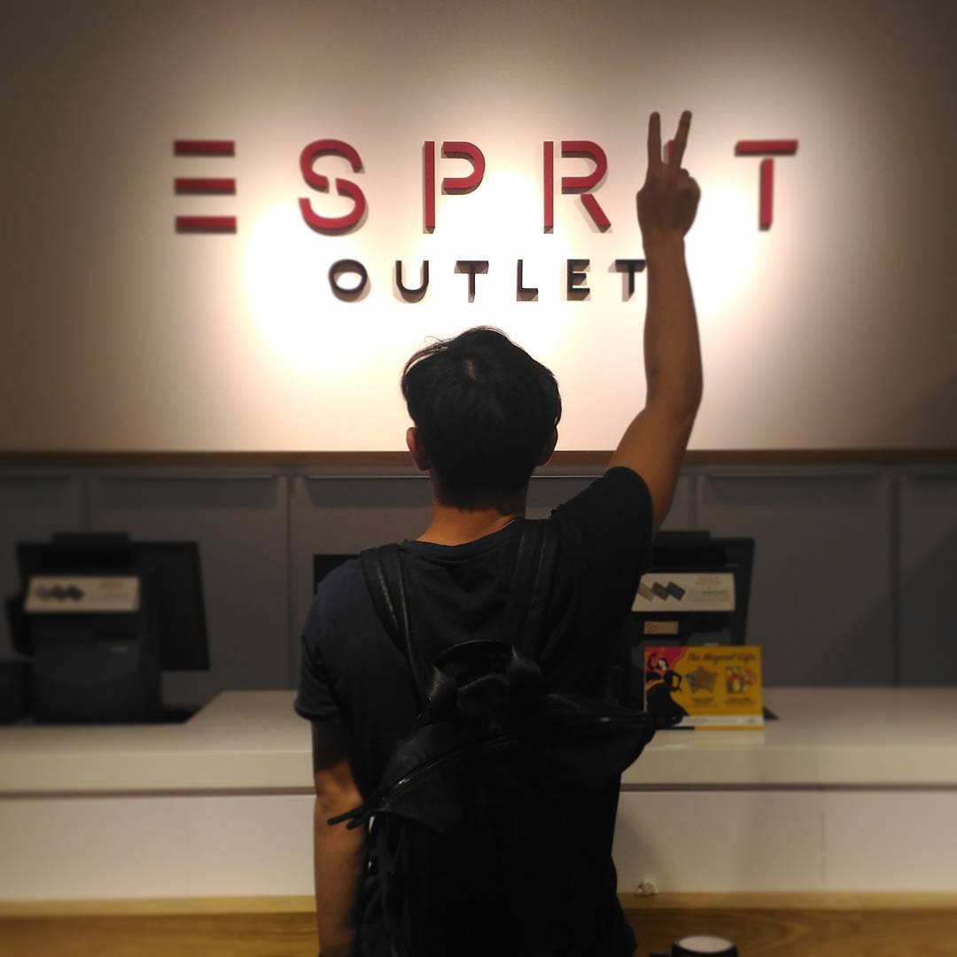 Lopesviviane's tweet photo. End of chapter. #8months #solong #esprit #I'llbeback https://t.co/BvOwRS6DGf