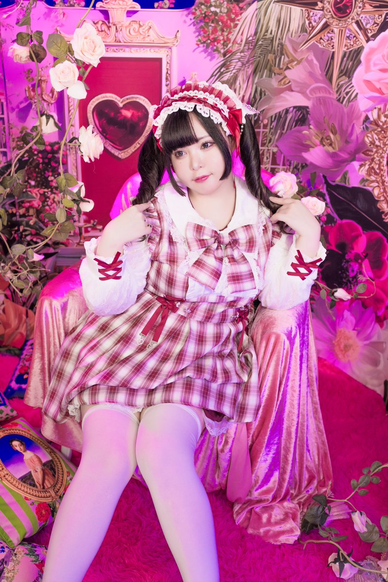 shion0_25mg's tweet photo. プラスサイズモデルですが、実は
「体型関係なく可愛いお洋服を着ていること」が誰かの勇気になったりするのよ。
つまり、ぽっちゃりでも好きなお洋服を着て自己実現するということは
自分の気分が上がるだけでなく、
「ポジティブ世直し」にも繋がるのよ💗

158cm76kg33歳 📷@melancholicMGR https://t.co/HapKto3Gm6