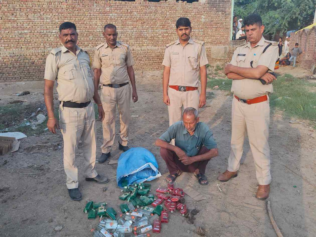 DIPRRajasthan's tweet photo. जोधपुर में अवैध अंग्रेजी मदिरा से भरा ट्रक पकड़ा

प्रदेश में अब तक एक करोड़ 57 लाख रूपए से अधिक की अंग्रेजी मदिरा जब्त

https://t.co/eZ84wmMYkM https://t.co/sqdM8imYf4