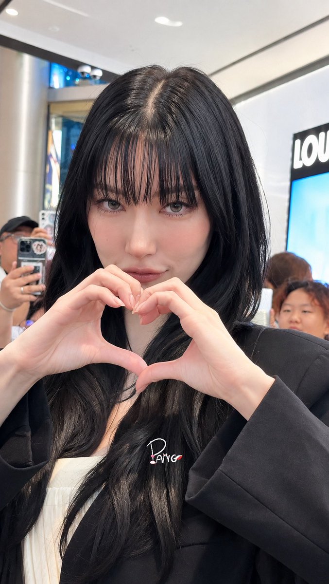 PangGFC's tweet photo. แพ้หมวยยยยย☺️🤏🏻🎀

JJJ 24TH 9ENT PARAGON 
#9entBD24thxJanJingjing https://t.co/GdMkA1jCfc