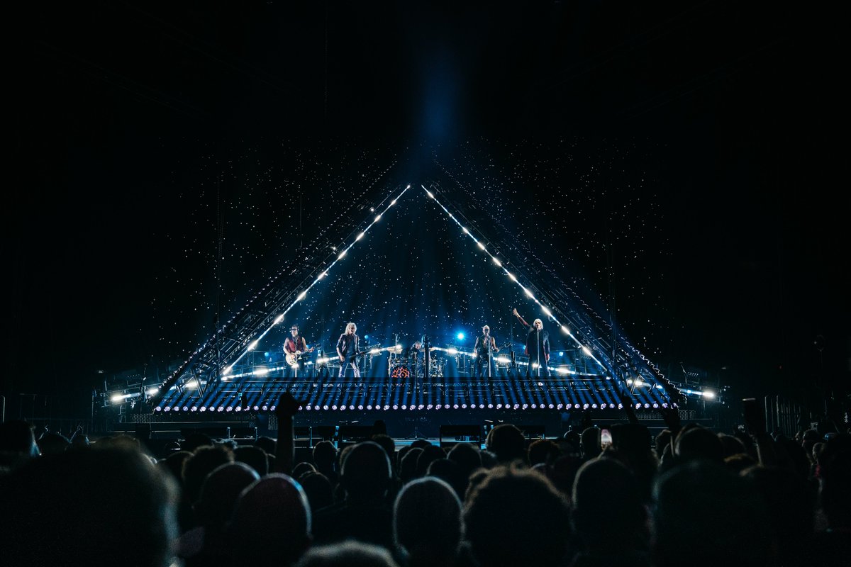 DefLeppard tweet picture