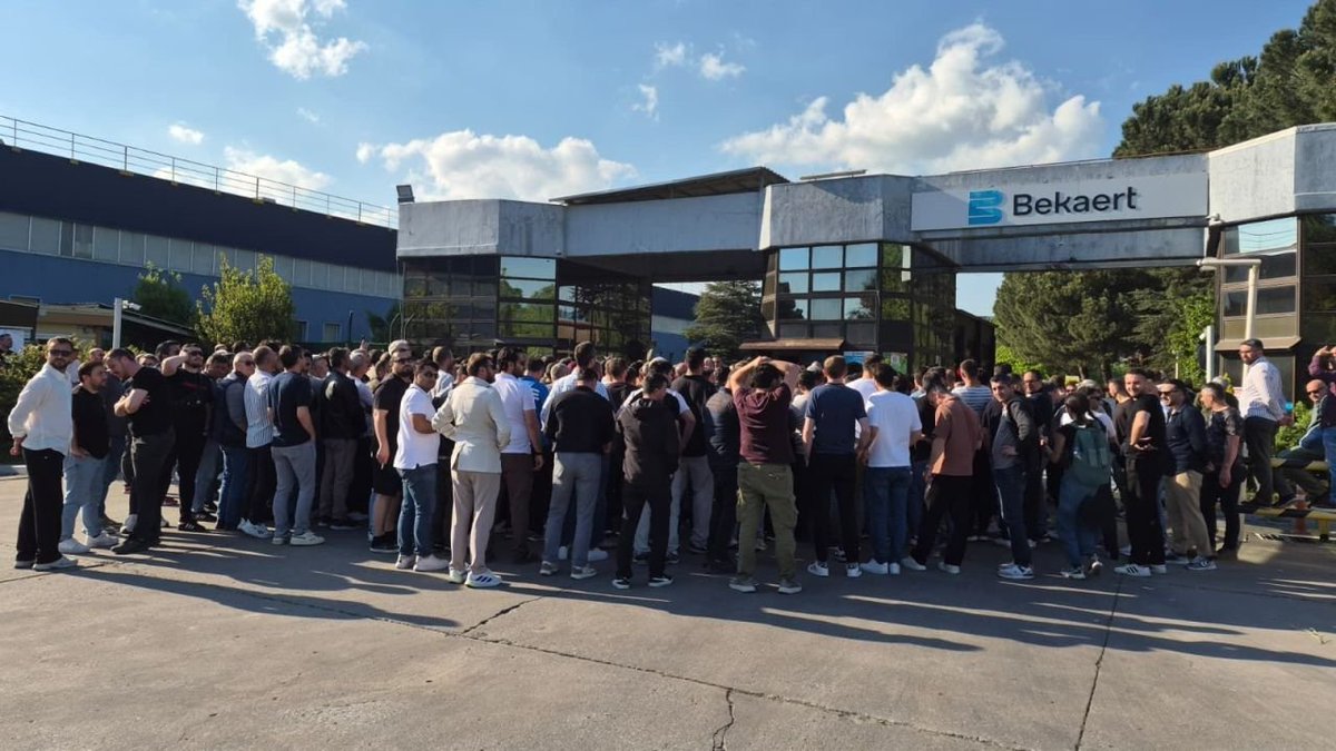 iscininsozu's tweet photo. 🛑 Bekaert fabrikasında işçi kıyımı 

Kocaeli'nde bulunan Bekaert firmasında 4-12 vardiyasında çalışan 128 işçi, vardiya bitiminde işten çıkarıldı.

Daha önce Haziran ayında da küçülme bahanesiyle 113 işçi işten çıkarılmıştı. https://t.co/vxMWBpQ3j8