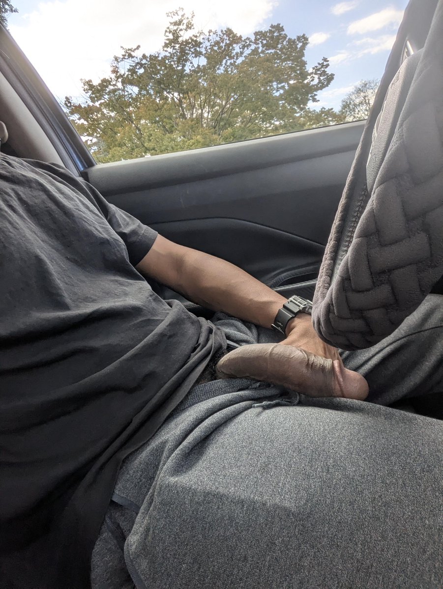 AdaythreeBBC's tweet photo. Thinking of jerkin iy🍆 https://t.co/lxAIeabL9d