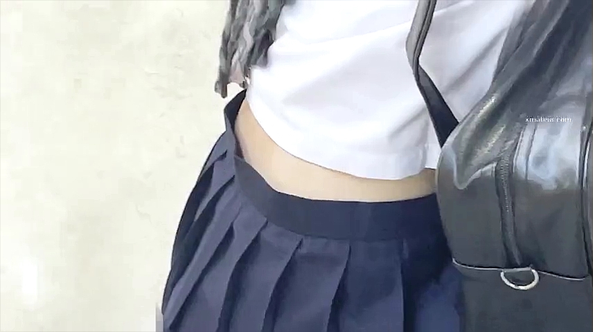 Haya10U's tweet photo. セーラー服の背中えっち https://t.co/o4BVpegCwN