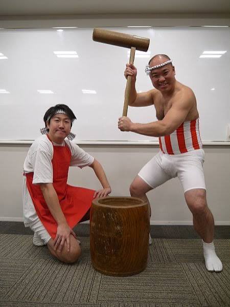 cheap_forest's tweet photo. 正月にはまだ早いのになぁ。
日本人なら、みんな知ってるあのコント。

簗和生新農相が“利益誘導＆恫喝”発言を連発「自民党支持しなければ予算を大幅カット」「これくらいのことは…」【音声公開】 #週刊文春 https://t.co/zybjTGbQ04 https://t.co/2SnCRALyYV