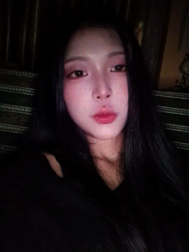 doesjuly's tweet photo. the baddest bitches ain’t in LA. :]] https://t.co/M9dNv0irq6