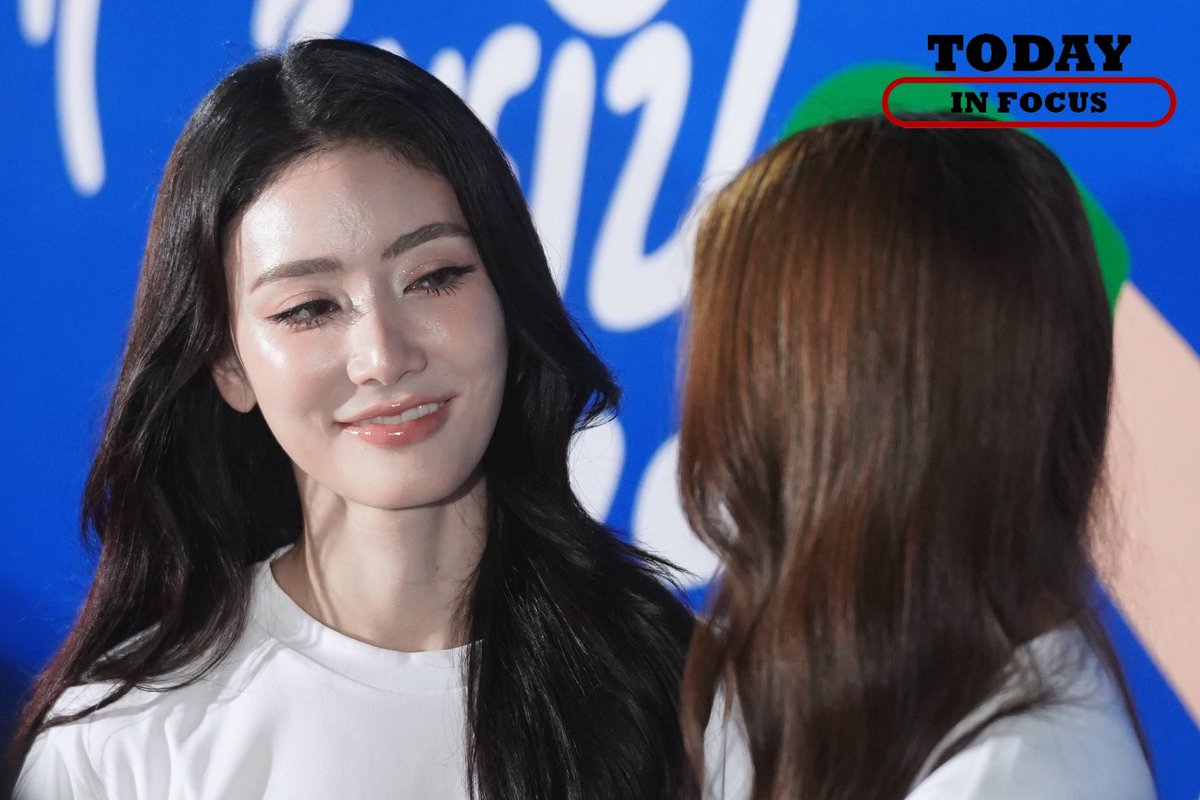 TodayInFocusTH's tweet photo. เขาว่าสายตามันหลอกกันไม่ได้🤭
“มีนา-อุ้ม” ช่วงสัมภาษณ์ในงาน “ขยับไปกับหนัง” เทศกาลภาพยนตร์และสุขภาวะสุดสร้างสรรค์

MOVE IN THE PARK MEENBABE 
#มีนเบ้บขยับไปกับหนัง  
#มีนเบ้บ
#มีนาริณา 
#อุ้มทวีพร https://t.co/rWtiJgNH4C