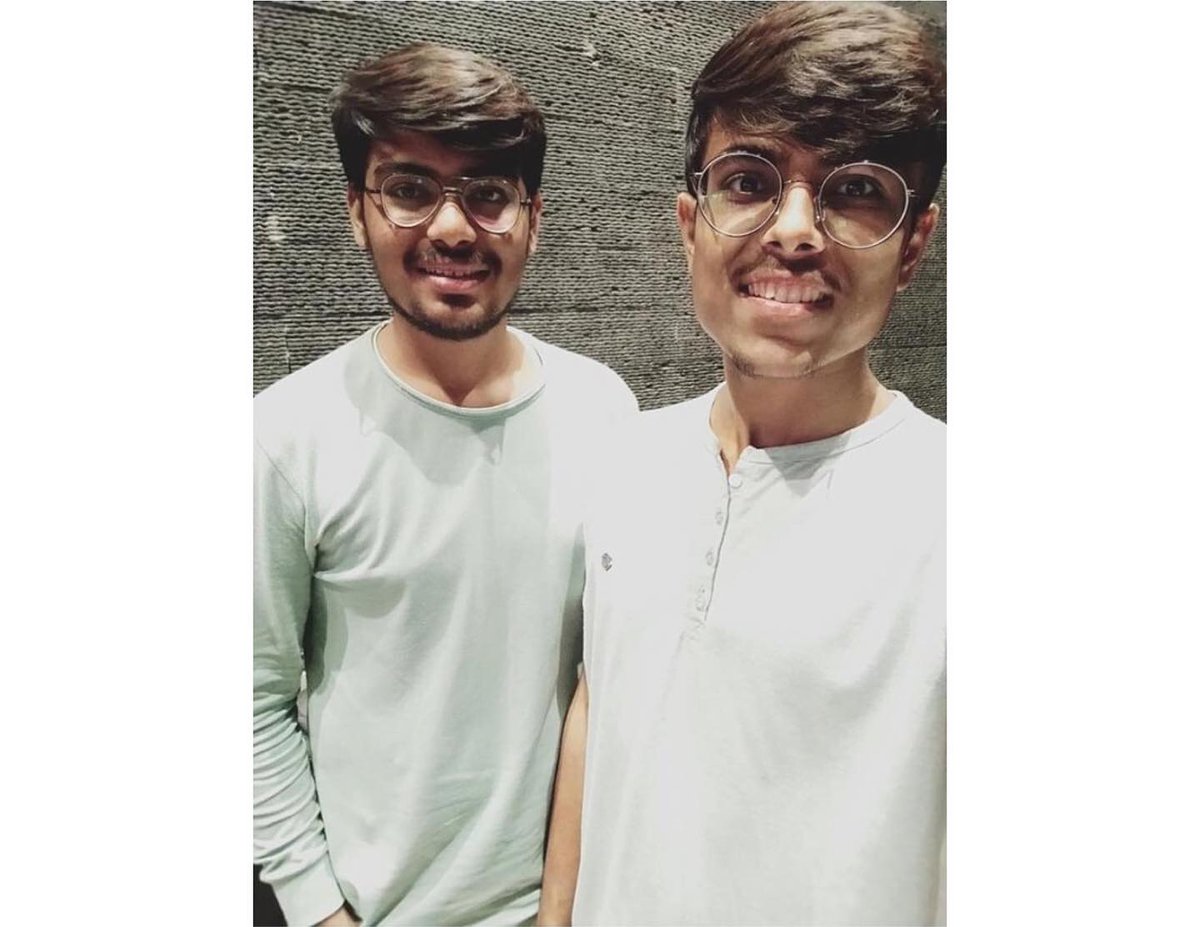 nramalho2012's tweet photo. Many many happy returns of the day bro 🎉🎂 #twinning #brothers from another mother 🤙🏻💪🏻 https://t.co/BoKPPFZahw