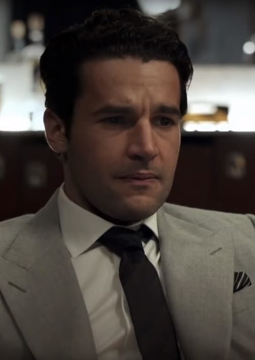 DiscussingFilm's tweet photo. Christopher Abbott says his Professor X casting reveal felt like both “a dream and a nightmare.”

“I started walking out pretty enthusiastically, and then I kind of felt like a lot of people there didn't know who I was... I felt like the applause was muted.”

(Source: https://t.co/TfqO7WrLYz)