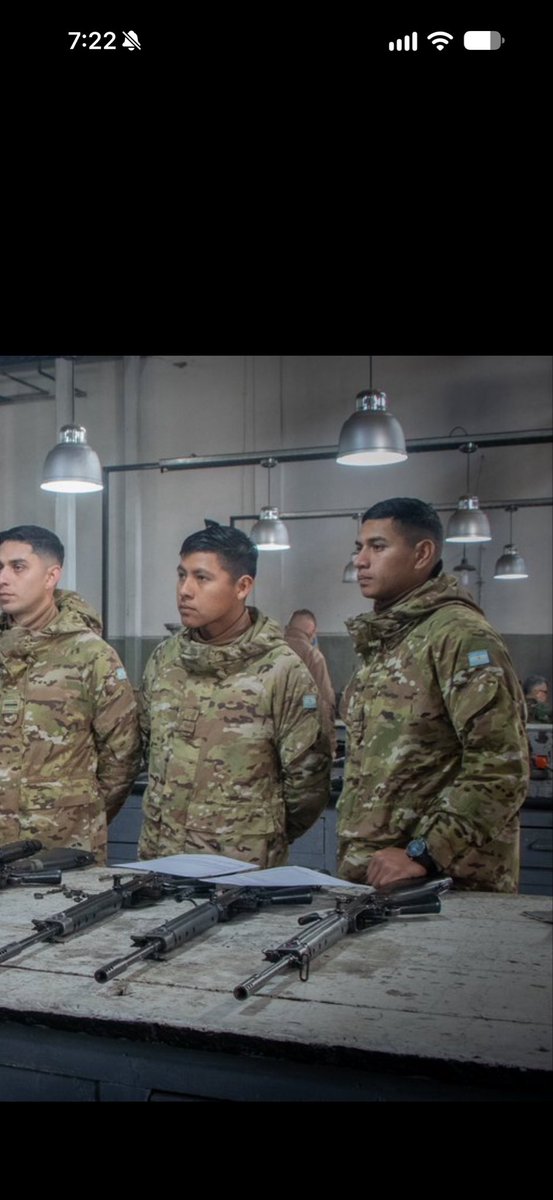 mistercapsj1's tweet photo. @Coli17 @Domadordescono1 Te colonizo los bolivianos, argentinos maricon! La diferencia que a los monozoolanos los estamos matando en chile, ustedes los bolimierda se les metieron hasta el ejercito. Hijos de perra https://t.co/ZAwZ8zhGrf