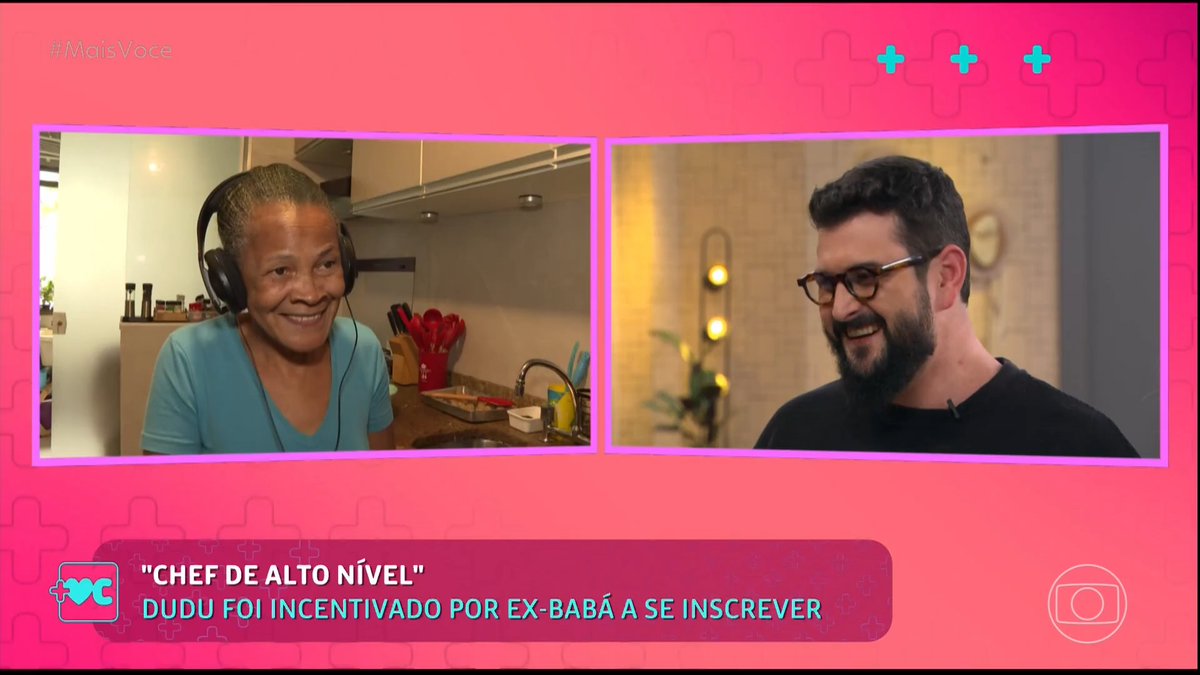 A TV interview graphic with the hashtag '#MaisVoz' shows two people, captioned 'CHEF DE ALTO NÍVEL' and 'DUDU FOI INCENTIVADO POR EX-BABÁ A SE INSCREVER'.