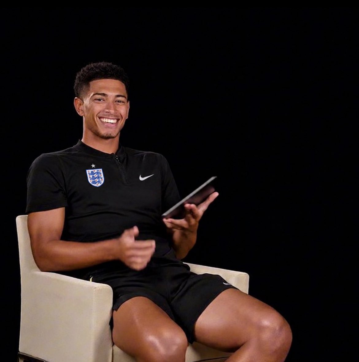 BiggestMohhh's tweet photo. 🚨🎙️ Jude Bellingham on the toughest opponent he’s ever faced:

🗣️ “I’ve faced so many great players and gone battle for battle with them, but I never expected a 39-year-old Messi to be that troublesome and unstoppable.

“We were in total control after Anthony Gordon scored in the World Cup semi-final. I thought, ‘Yes, we’re finally going to the final.’ But I noticed Messi was causing problems for our midfield, so I tried a hard tackle to get into his head and distract him. I didn’t know it would be the turning point. That’s probably my biggest regret.

“From there, he became so active that none of us could catch him. Before we knew it, he assisted Enzo, then created another goal to complete the comeback.

“I was devastated. Even till today, I still dream about that match. But playing on the same pitch as my childhood idol was special. I even got his shirt after the game. He’s the greatest ever. I just never expected him to still look like he was in his prime at 39.”