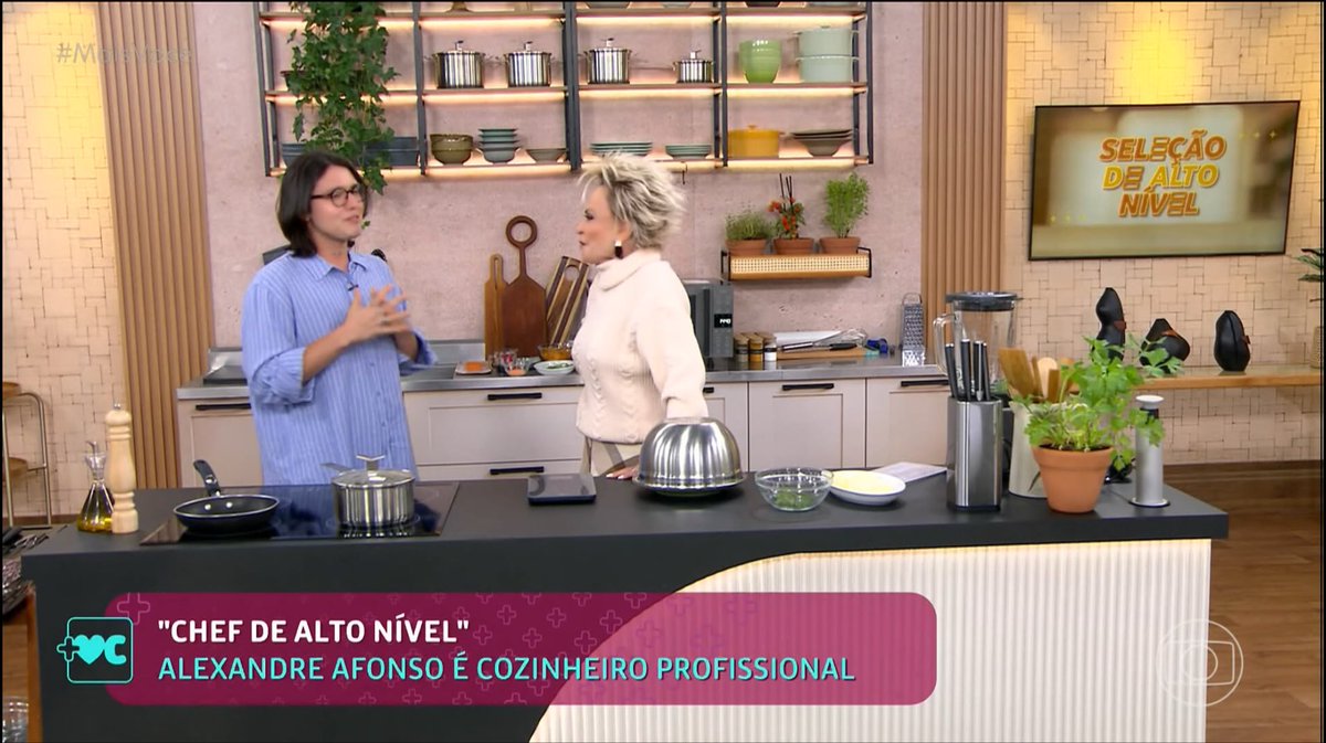 ProgramacaoBR's tweet photo. A partir de hoje o #MaisVocê exibe o Seleção de Alto Nível, com conversas e dicas com os participantes da nova temporada do Chef de Alto Nível https://t.co/vEm6BMLYqb