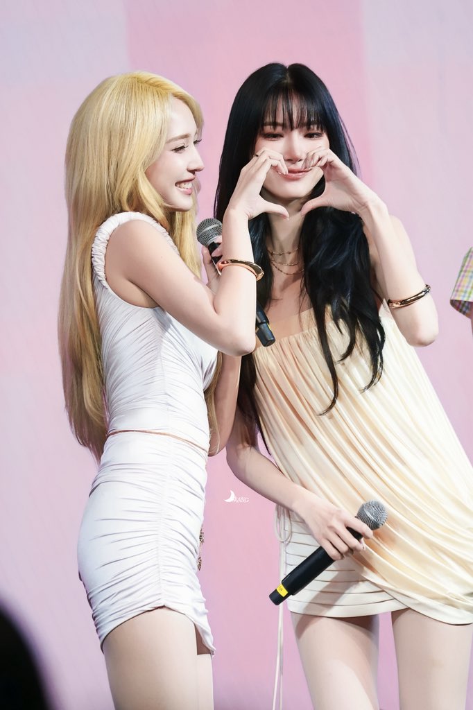 apollowny's tweet photo. 👀👀
JJJ 24TH 9ENT PARAGON
#9entBD24thxJanJingjing https://t.co/9e3sbeZCgm
