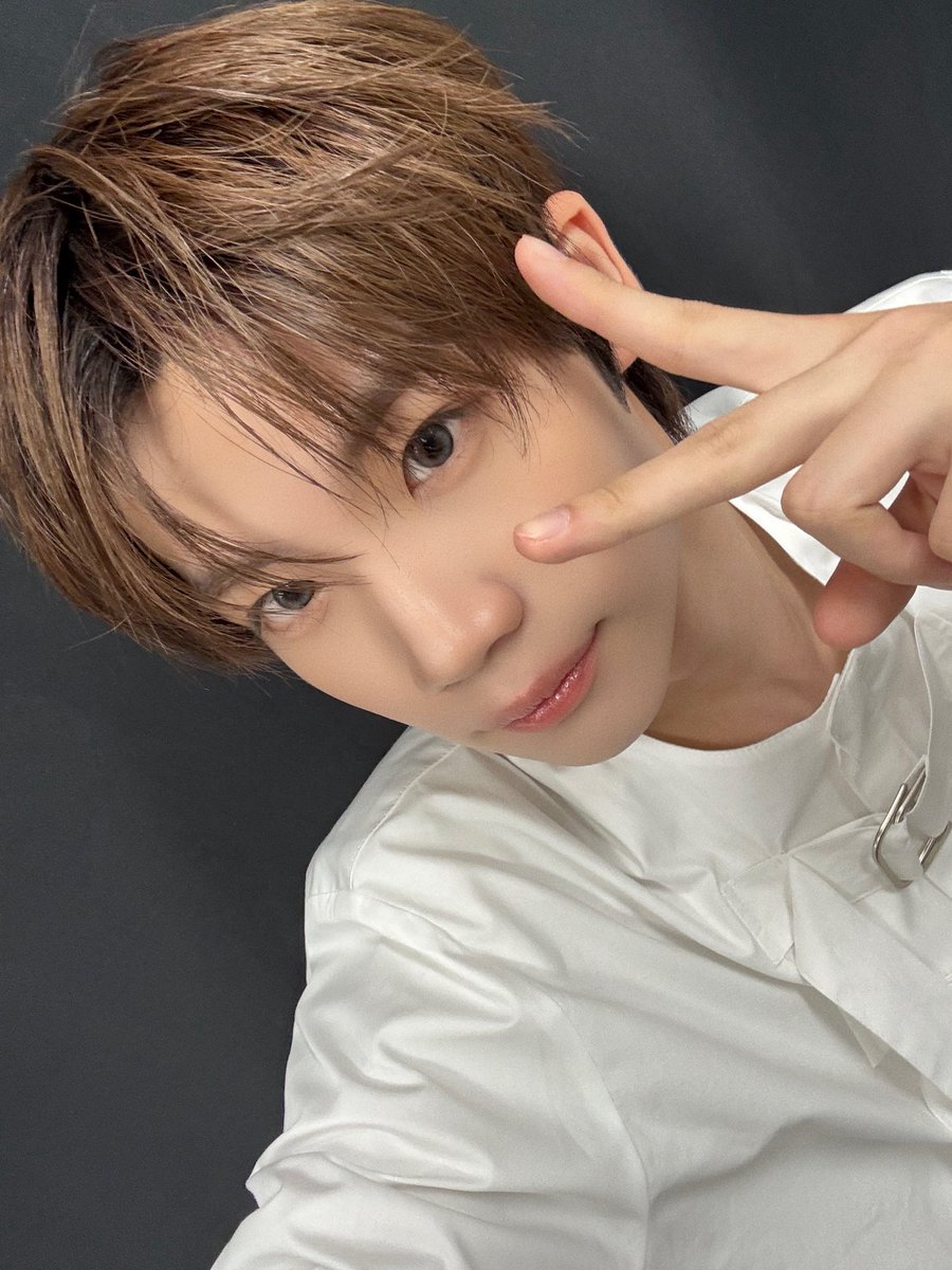 CYE_MEMBERS7's tweet photo. 클로저!!!!! 드디어 우리 컴백했어요~~~❤️‍🔥❤️‍🔥
많이 기다렸죠??🥹
기다려준 만큼 이번 활동에서 진짜 멋있는 모습 많이 보여드릴게요!!😎✨
이번 앨범 준비하면서 클로저 생각하면서 열심히 준비했으니까 많이 많이 들어주고 사랑해주세요🫶🏻
클로저 항상 고맙고 사랑해요!!!❤️

#켄신 #KENSHIN 
#CLOSEYOUREYES #클로즈유어아이즈
#CYE #클유아