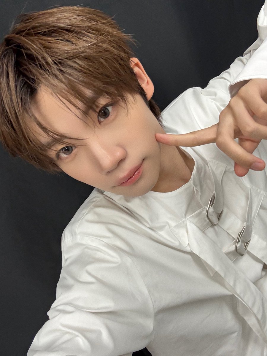 CYE_MEMBERS7's tweet photo. 클로저!!!!! 드디어 우리 컴백했어요~~~❤️‍🔥❤️‍🔥
많이 기다렸죠??🥹
기다려준 만큼 이번 활동에서 진짜 멋있는 모습 많이 보여드릴게요!!😎✨
이번 앨범 준비하면서 클로저 생각하면서 열심히 준비했으니까 많이 많이 들어주고 사랑해주세요🫶🏻
클로저 항상 고맙고 사랑해요!!!❤️

#켄신 #KENSHIN 
#CLOSEYOUREYES #클로즈유어아이즈
#CYE #클유아