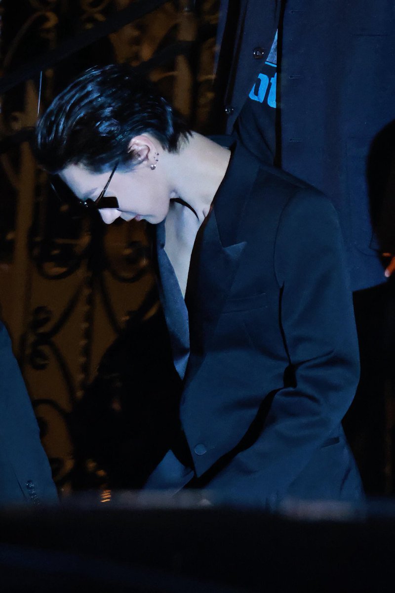 10velysOnStream's tweet photo. IRL หรือ OUTWEST ถ้าจะเลือกให้กับลุค FSW  คอลนี้ของเตนล์

Reply คำตอบติด tag มากันค่ะ

TEN AT SAINT LAURENT SUMMER27 
#TENforYSLPFW27
#Saintlaurentxten https://t.co/dG7Q4H18kF