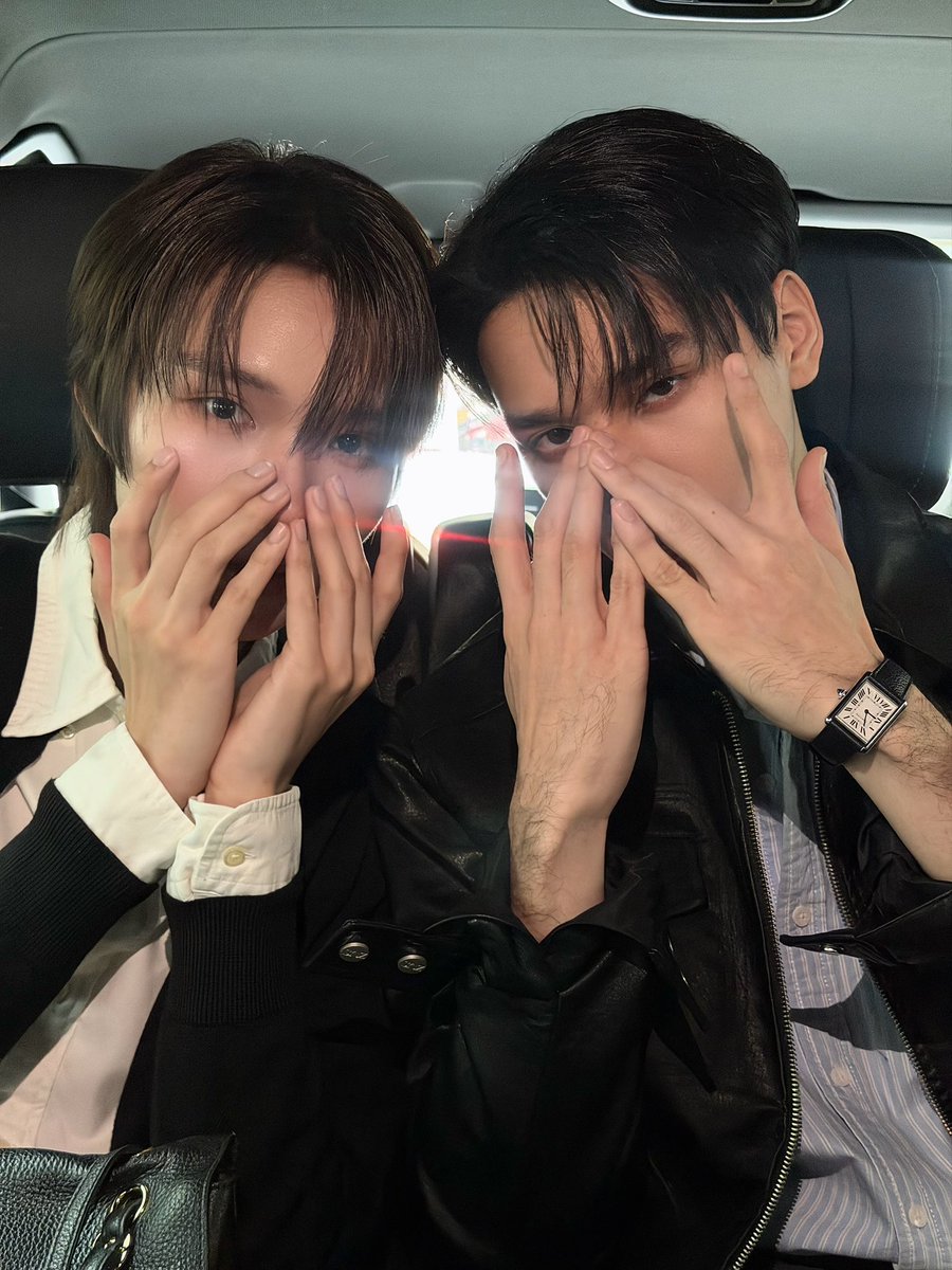 mybhinkmx's tweet photo. น่ารักกกก ตื่นเต้นรอแล้วเนี่ย 

#kengnamping #kengharit #nampingster @Schiaparelli #Schiaparelli #PFW https://t.co/gY2qH0uOFv