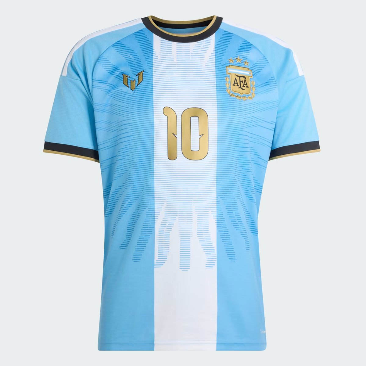 CDNnotify's tweet photo. The Lionel Messi Argentina Special Edition jersey is available on Champs CA 🇨🇦  

https://t.co/qloF91UbzH https://t.co/MwEwkwmexV
