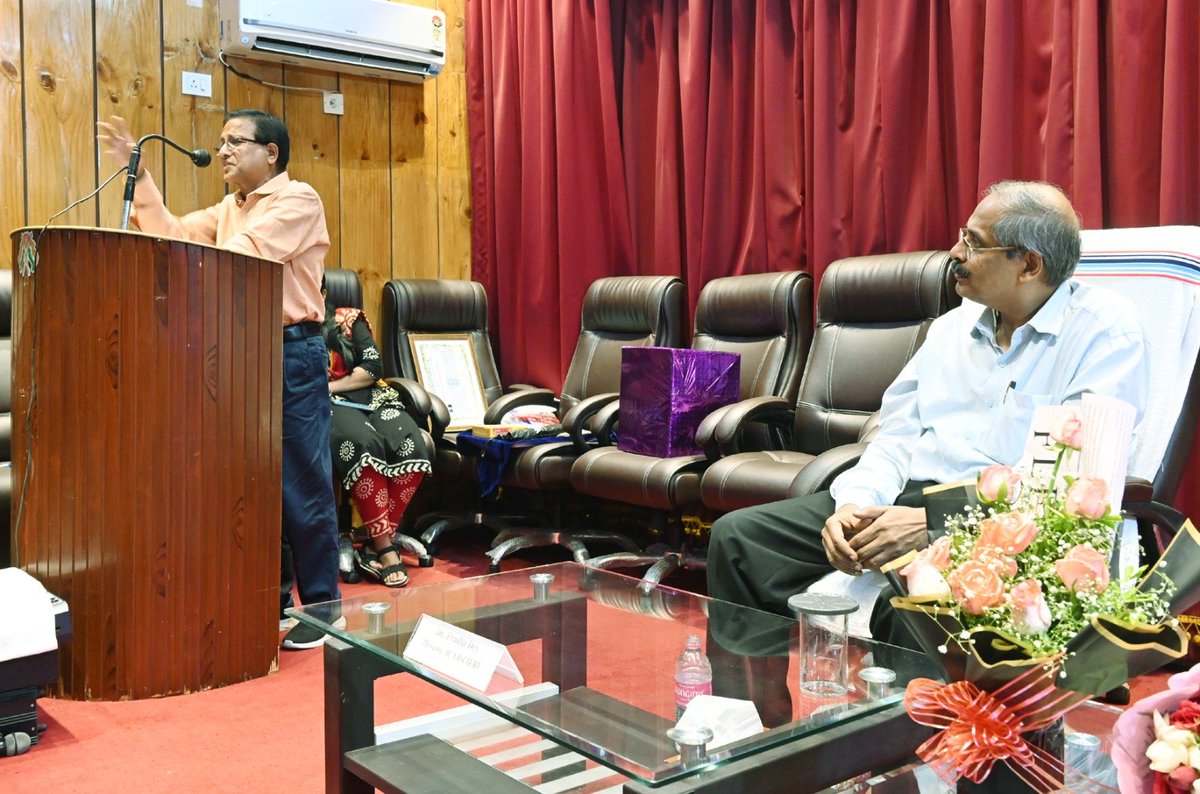 ICAR_CIFRI's tweet photo. Director and Staff Members of ICAR- Central Inland Fisheries Research Institute today bid farewell to Dr Archan Kanti Das, ARS, Principal Scientist on his superannuation today on 30 September 2026 after 33 years long successful professional scientific career at @ICAR_CIFRI . https://t.co/CCurJU84Fj