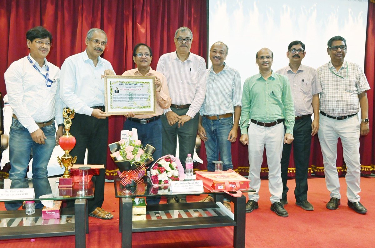 ICAR_CIFRI's tweet photo. Director and Staff Members of ICAR- Central Inland Fisheries Research Institute today bid farewell to Dr Archan Kanti Das, ARS, Principal Scientist on his superannuation today on 30 September 2026 after 33 years long successful professional scientific career at @ICAR_CIFRI . https://t.co/CCurJU84Fj