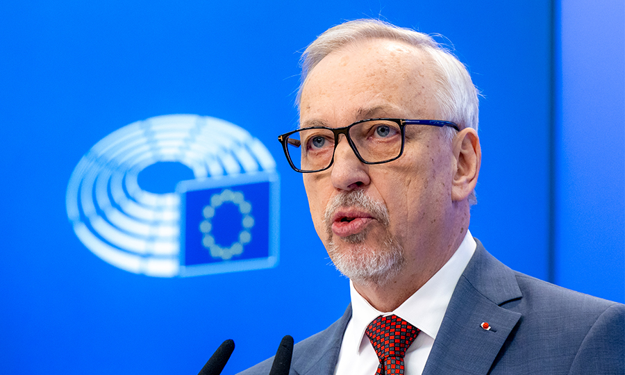 ResearchEurope's tweet photo. Lead Erasmus+ MEP hopes Council will back €47.4bn budget

https://t.co/QDRjn3VUZe https://t.co/4LS0jy7TG5