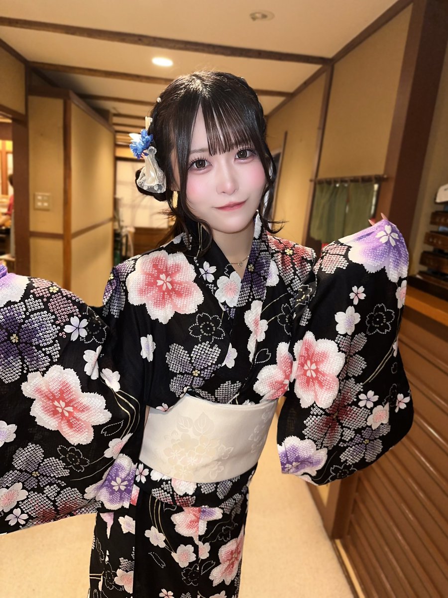 hoshinomai_gr's tweet photo. また来年の夏も一緒って約束してくれる？ https://t.co/FnupaL2RMI